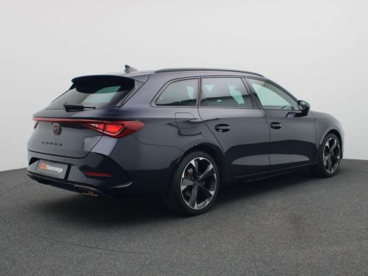 CUPRA Leon Sportstourer 1.4 e-Hybrid Business 204PK DSG full led, adaptive cruise, keyless, side assist, alarm, stuur-sto... ActivLease financial lease