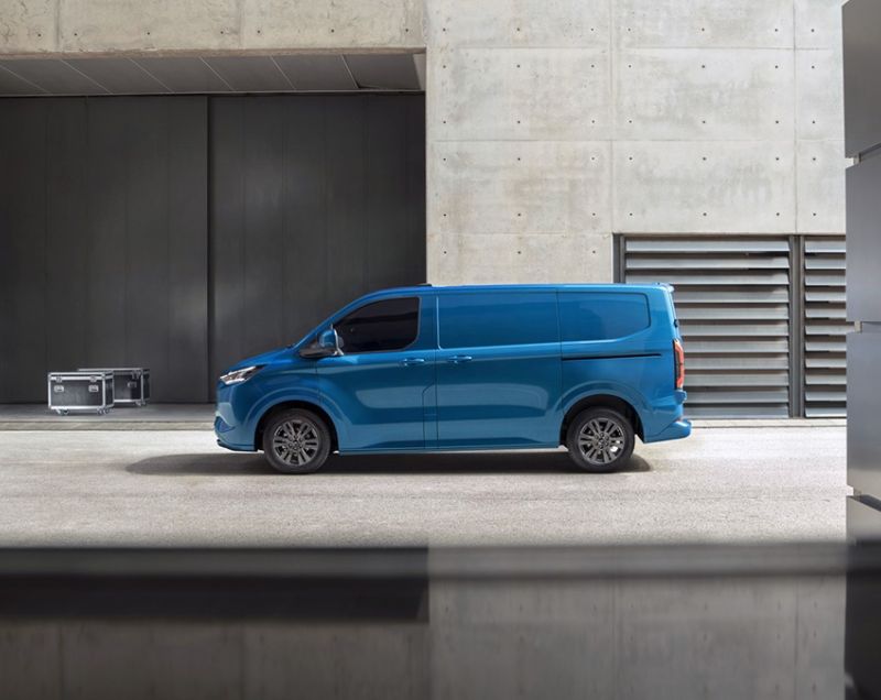 Ford Transit Custom 65 kWh ev l2h1 340 limited 160kW aut
